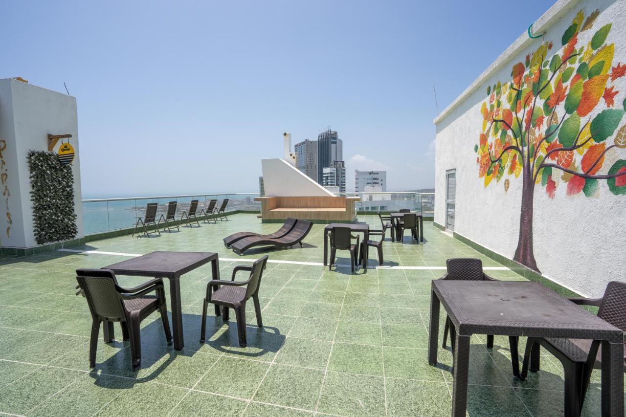 Hotel Cartagena Dubai Bagian luar foto